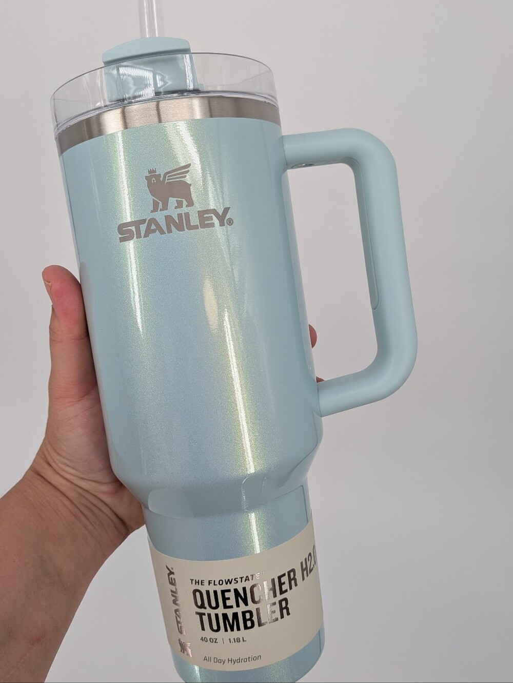 new STANLEY The Quencher H2.0 Flowstate Tumbler 40 OZ water cup Blueberry milk
